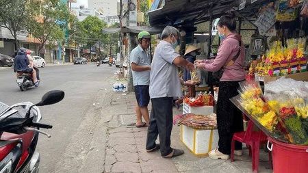 Bán nhà mặt tiền kinh doanh ngay chợ Hoàng Diệu, Nha Trang giá chốt không tưởng