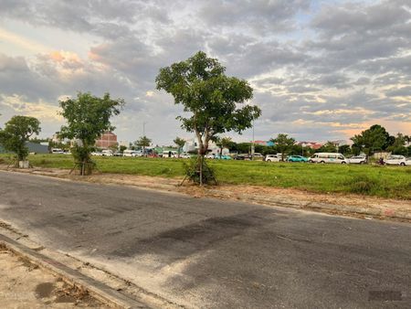 Bán đất mặt tiền đường Lê Hồng Phong nối dài trục 7,5m - diện tích 100m2 khu Lâm Sa - Tu Lễ