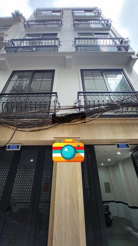 Nhà dòng tiền xây mới thang máy 65m 7 tầng đê la thành 11 căn hộ cho thuê giá 14,x tỷ