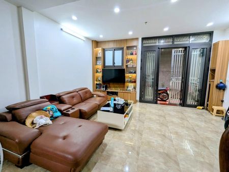 Bán gấp nhà 40m2 4 tầng mt4.5m gần hồ triều khúc, chỉ 6.68 tỷ sđcc đẹp, full nội thất ở ngay.