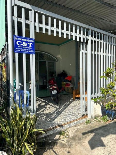 Bán Gấp Nhà Cấp4 Phường Tương Bình Hiệp Thủ Dầu Một - Dt 150,2m2 3PN , Sân oto , Giá 2 tỷ 250
