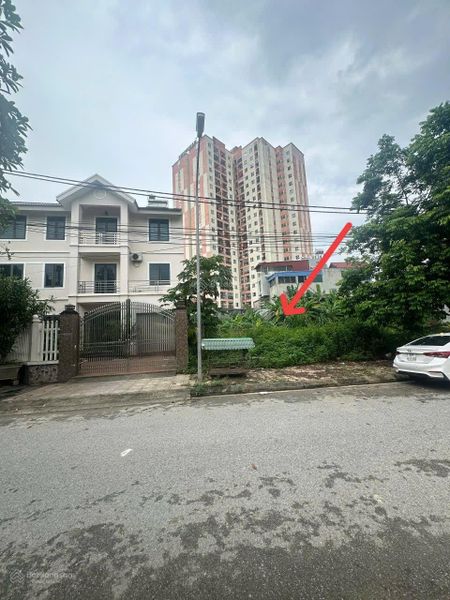 Bán gấp lô đất Tái Định Cư Vai réo 40tr/m sát đại lô thăng long gần đại học quốc gia