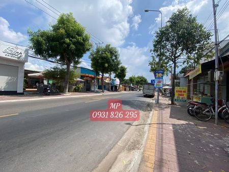 Nhà mặt tiền kinh doanh Phước Tỉnh, gần bùng binh, giá chỉ 5.9 tỷ
