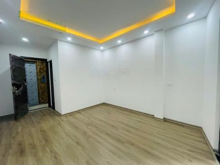 Bán nhà Trung Phụng, Thổ Quan, Đống Đa 8,5 tỷ thang máy, mặt tiền rộng