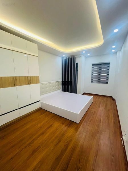 Dương Quảng Hàm - 31m2 - 5 tầng - 8.8 tỷ Cầu Giấy - siêu phẩm nhà đẹp nội thất cao cấp