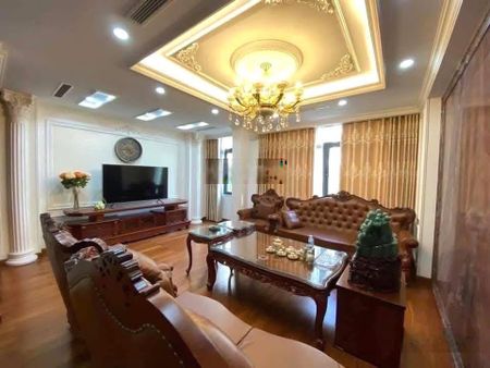 Hiếm - Chủ cần kinh tế thiện chí bán nhà phân lô quân đội ngoại giao đoàn 45m - 5 tầng - ô tô tránh