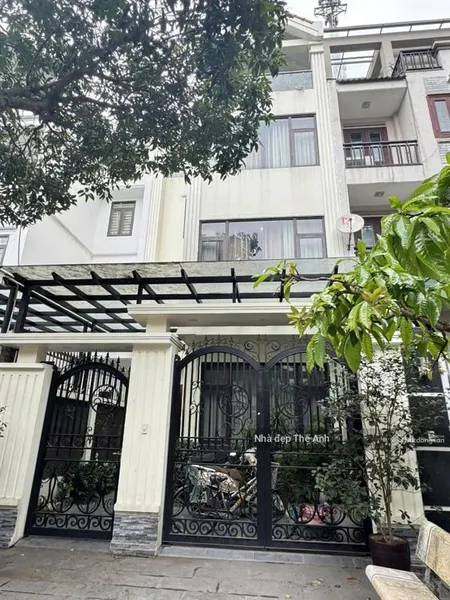 Biệt thự nhà vườn kđt việt hưng 120m² 2 mặt thoáng đông nam giá chỉ 41 tỷ sổ đỏ chính chủ
