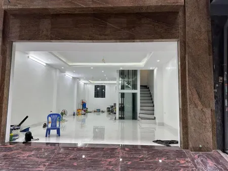 Hoàng quốc việt, cầu giấy 60m2 x mt 5.1m 6 tầng thang máy ô tô tránh, vào nhà