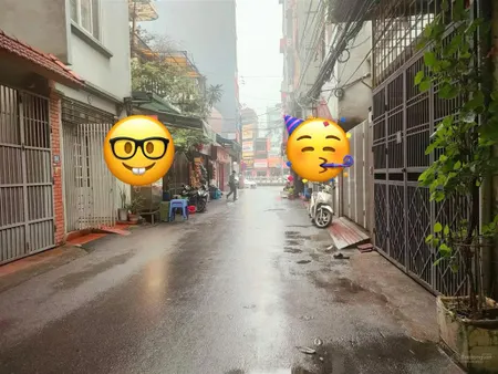 Ngay vành đai 3 lê văn lương ngõ 2 ôtô tải tránh nhau 2 thoáng trước sau 22 tỷ mặt ôtô tránh