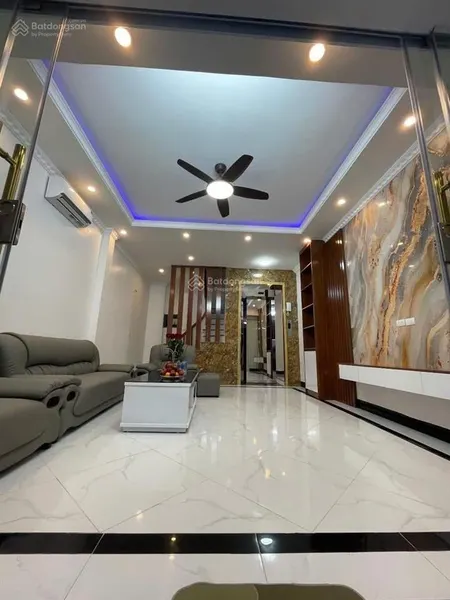 Bán nhà xuân thuỷ cầu giấy 7t thang máy 38m ngõ thông 15m ô tô tránh mới đẹp full đồ