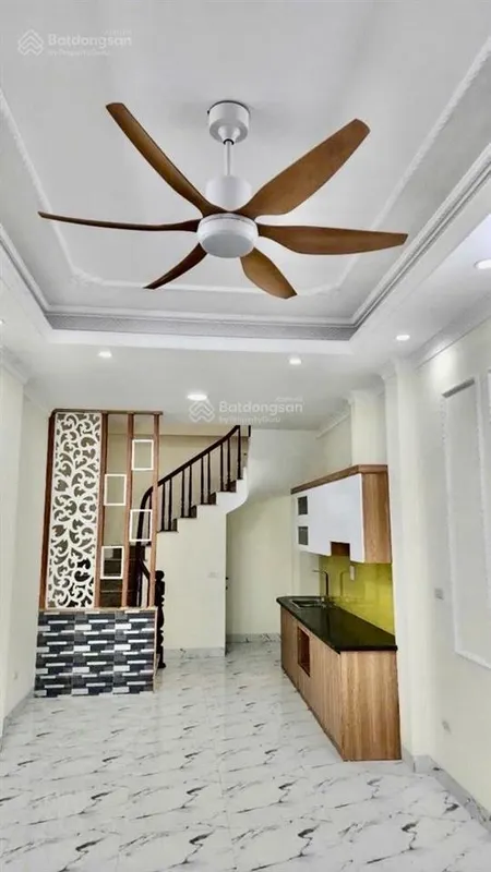 Bán nhà hồ tùng mậu 5 tầng ngõ rộng dt 36m2 giá 8tỷ2
