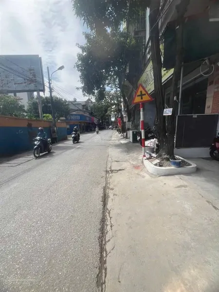 Chính chủ bán nhanh nhà 5 tầng dt 68,2m2 mt 5,8m lô góc phú diễn giá 24.5 tỷ bao phí