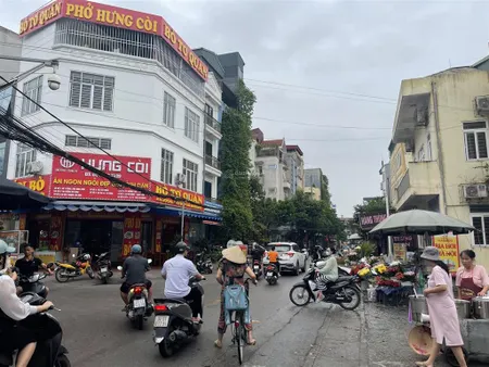 Nngô thì nhậm hà đông hơn 9 tỷ ô tô 16 chỗ vào nhànhà 4 tầng diện tích 40m2mặt tiền 7,5m.