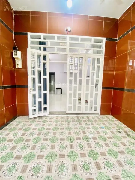 Bán gấp nhà quận 12, gần khu 38 hecta, phan văn hớn, hẻm xe hơi thông, dt đất sd 81m2, nhỉnh 6 tỷ