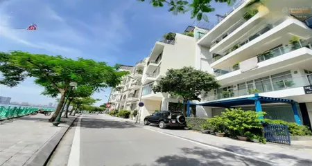 Bán nhà mặt phố tại đường từ hoa 175m2, giá 150 tỷ. tây hồ