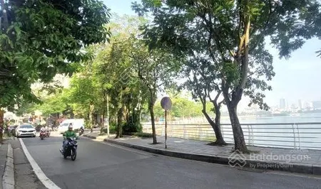 Siêu hiếm, bán nhà mặt phố trích sài, 140, mặt tiền 9m, giá chỉ 108 tỷ đồng( ctl)