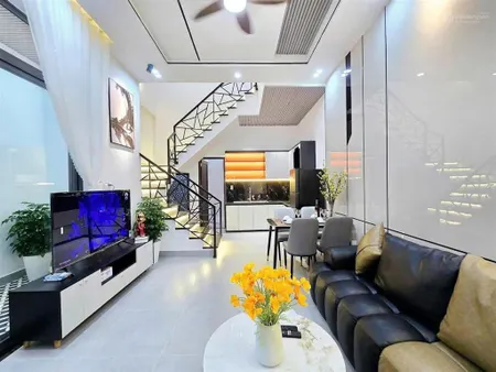 Bán nhà hiện cho thuê giá rất cao 1x triệu. 1,98 tỷ, 78m2 tại p chánh phú hòa, bến cát, bình dương