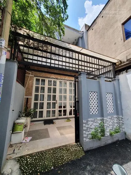 Chỉ 5tỷ3 72m2 2tầng btct lê đức thọ p16 ngay chợ xóm mới gần trường học phan chu trinh