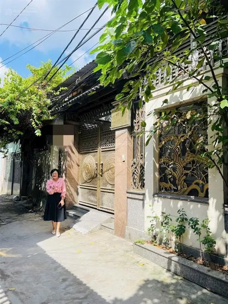 Cần bán gấp biệt thự , ngang 9m , nội thất xịn chợ hiệp bình, p. hiệp bình chánh, q. thủ đức