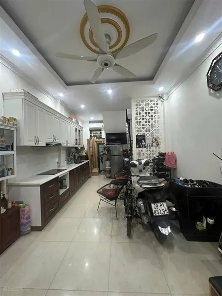 Mặt ngõ thông, kinh doanh online, dân xây cực đẹp phố quan nhân, thanh xuân, 36m2, 5t, 6.45 tỷ