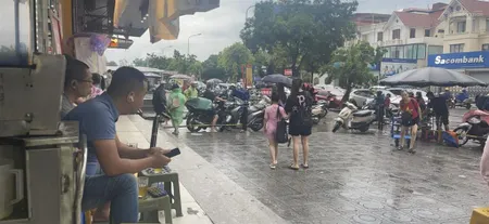 Bán ki ốt mặt chợ kinh doanh sầm uất chung cư hh linh đàm, hàng hiếm cho các nhà đầu tư
