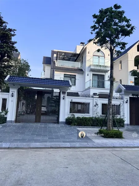 Bán gấp biệt thự 250m2 khu b geleximco lê trọng tấn xây 4 tầng view vườn hoa giá chỉ 35 tỷ có tl