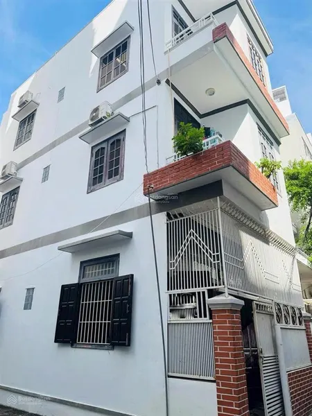 Bán nhà 3 tầng căn góc 3 mặt tiền hoàng hoa thám, cách biển 300m chỉ 7tỷ