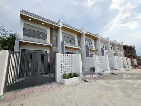 Bán gấp nhà gác lửng đúc sổ riêng thổ cư, ngay trường tiểu học thạnh phú, tt 390tr nhận nhà ở ngay