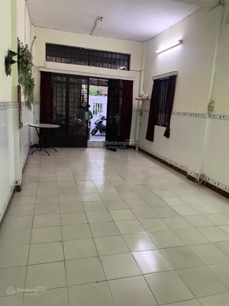 1/đường 3tháng2 quận 10 bên cạnh chung cư hà đô, học viện hành chính quốc gia. 54m2 3 tầng 7,2 tỷ