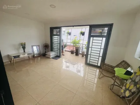 Bán nhà tân bình lô góc không lg đường 9m 84m2 4 tầng chỉ 8.x tỷ