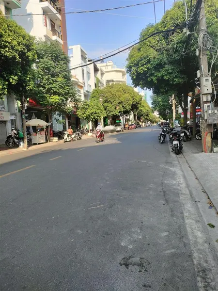 Bán nhà mt đuờng nguyễn quang bích p13, ngày cửa ngõ nhà ga t3 dt 4x25m trệt 2 lầu st, giá 21 ty