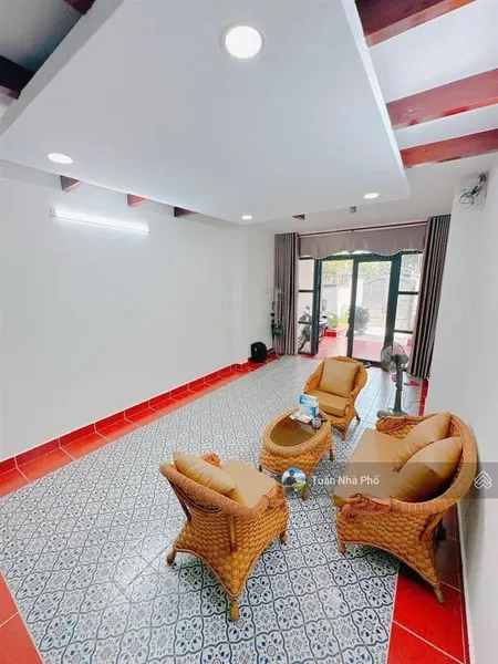 Nhà đẹp nguyễn đình chính, p11, phú nhuận 94m2 (4x23.5m) 3 tầng, 4pn, 5wc