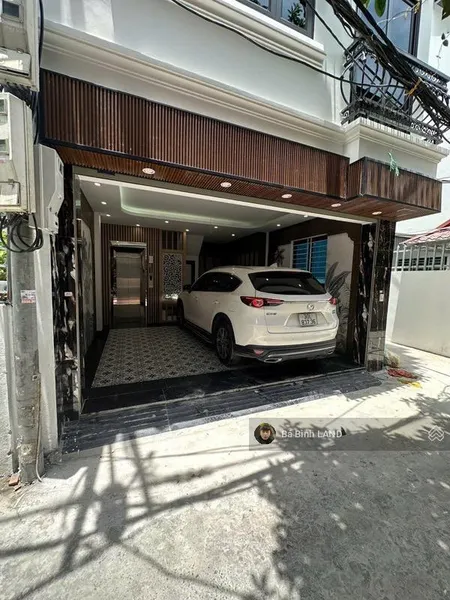 Bán nhà mới 40m2 đẹp lung linh ngô gia tự lô góc 6 tầng thang máy gara ô tô ngõ thông