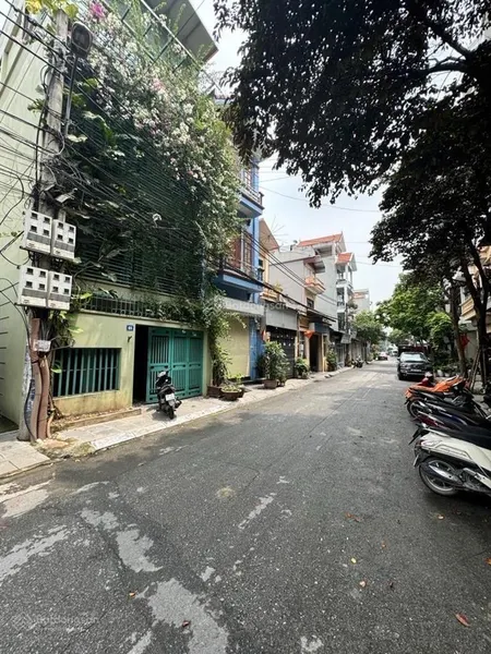 Siêu phẩm tái định cư thượng thanh vỉa hè rộng kinh doanh dân xây lô góc ô tô tránh