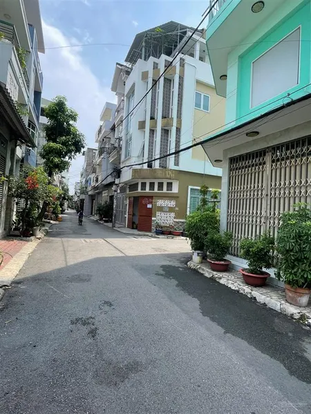 Bán nhà đường nguyễn hữu tiến (5x15m vuông) nhà 3.5 tấm mới, giá 8.5 tỷ, hẻm 7m, gần công viên