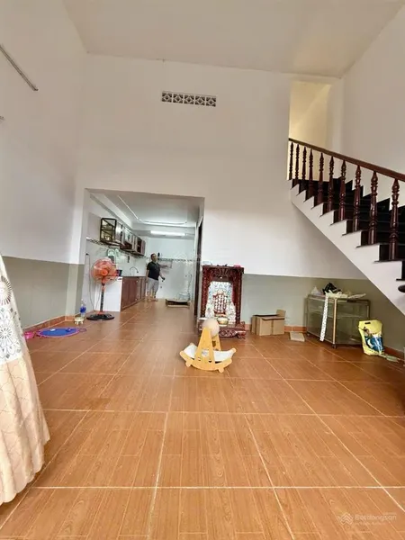 Nhà mặt tiền tân phú, 5x11m, 1 tầng đối diện công viên, đường 2 xe tải né nhau