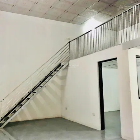 Mạch lũng sẵn nhà cấp 4 vuông vắn ngõ thông oto đỗ cửa, gần cầu thăng long, gần cầu thượng cát