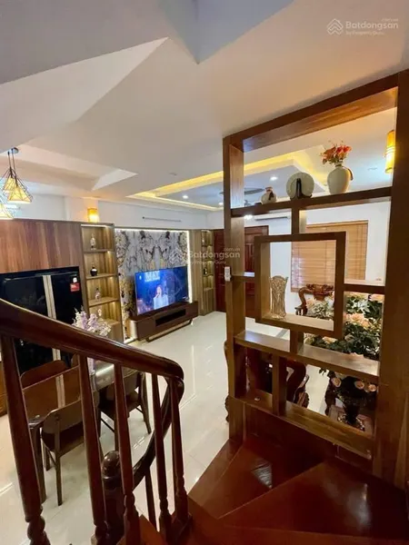 Nhà đẹp hoàng sâm , phân lô 15m ra phố , 4 tầng , mới đẹp ở ngay , nhỉnh 7 tỷ
