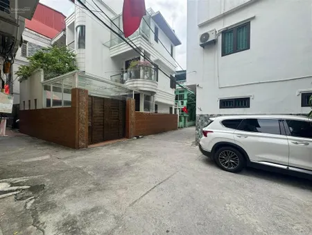 Siêu phẩm trần cung, lô góc, ô tô tránh, diện tích 112m2, 4 tầng, mặt tiền 12m, giá 43 tỷ