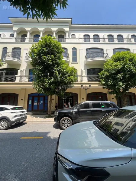 Bán chà là 64m2 sổ đỏ, giá chỉ 8,5 tỷ bao phí