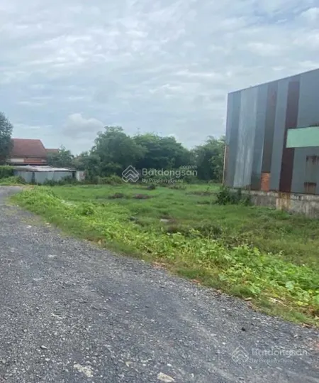 Cần bán lô đất sát mặt tiền đường rạch cầu suối
