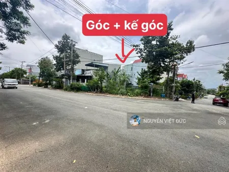 Bán gấp lô góc ngang 11m mặt tiền đối diện đất xây trường học kế bên kcn tân đông hiệp b hồ bicosi
