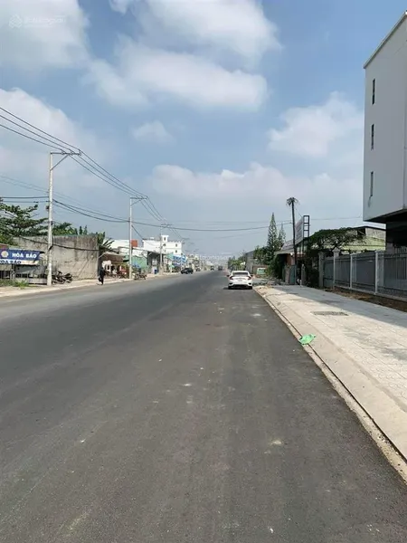 Bán 1111m2 2 mt lộ và sông đường hoàng quốc việt gần trục trần hoàng na, ngang 10m nở hậu 20m