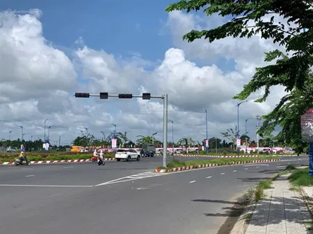 Đất nền mặt tiền đường lê phước thọ cách siêu thị aeon mall đang thi công khoảng 250m dt 10m x 28m