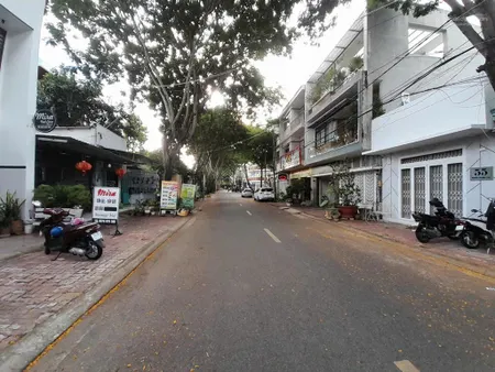 Cần bán lô đất mặt tiền 262m2 ngay trung tâm bà rịa, hướng đb giá 8.8 tỷ có thương lượng