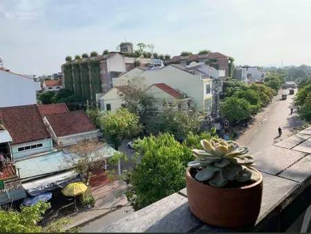Mt đào duy từ cạnh phố đi bộ, cách chùa cầu 500m giá tốt