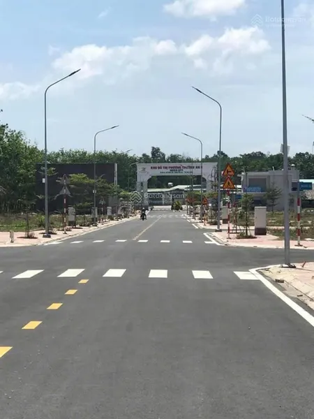 Chính chủ bán gấp 950 triệu, khu đô thị bình dương mặt tiền dt741 ngay kcn vsip, dân cư đông đúc
