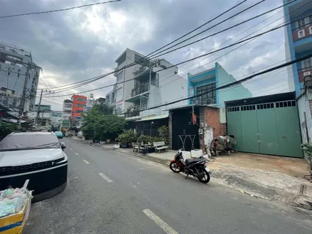 Đất trống mt nguyễn quang diêu.dt 4,7x26m, hậu 5m, đường 14m