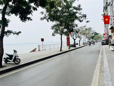 Bán 129m2 đất cách 15m ra phố nguyễn hoàng tôn tây hồ ô tô vào đất mt 6m 33.5 tỷ