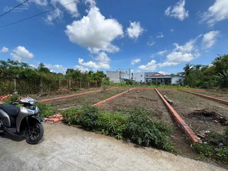 Mặt tiền đường nguyễn thị kiều , phước lâm. gần bưu điện xã phước lâm . chốt giá 610 triệu 100m2 .